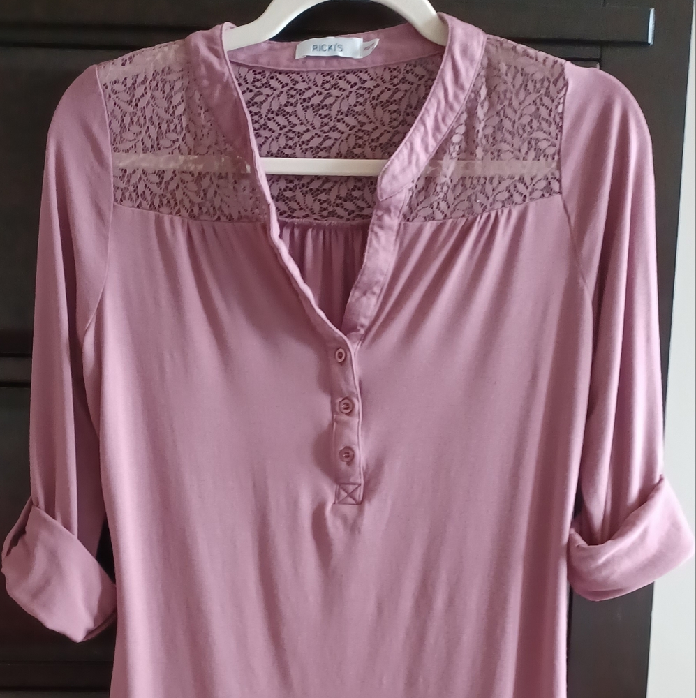 Ricki's dusty rose 3/4 roll-sleeve tunic top